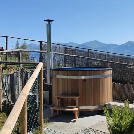 阿尔宾娜宾馆 2* 舍皮纳