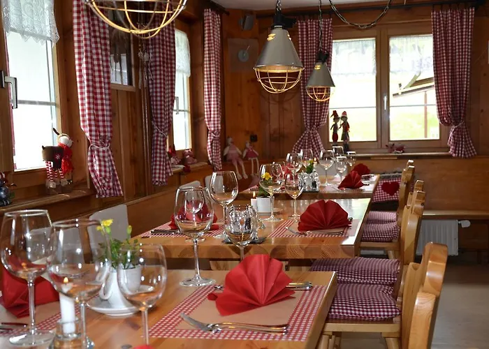 Alpina Mini-hôtel 2*