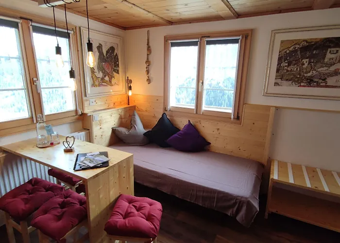 Alpina Mini-hôtel 2*