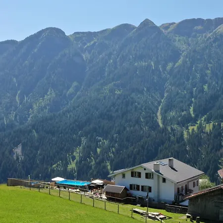 Alpina Gasthof Tschappina
